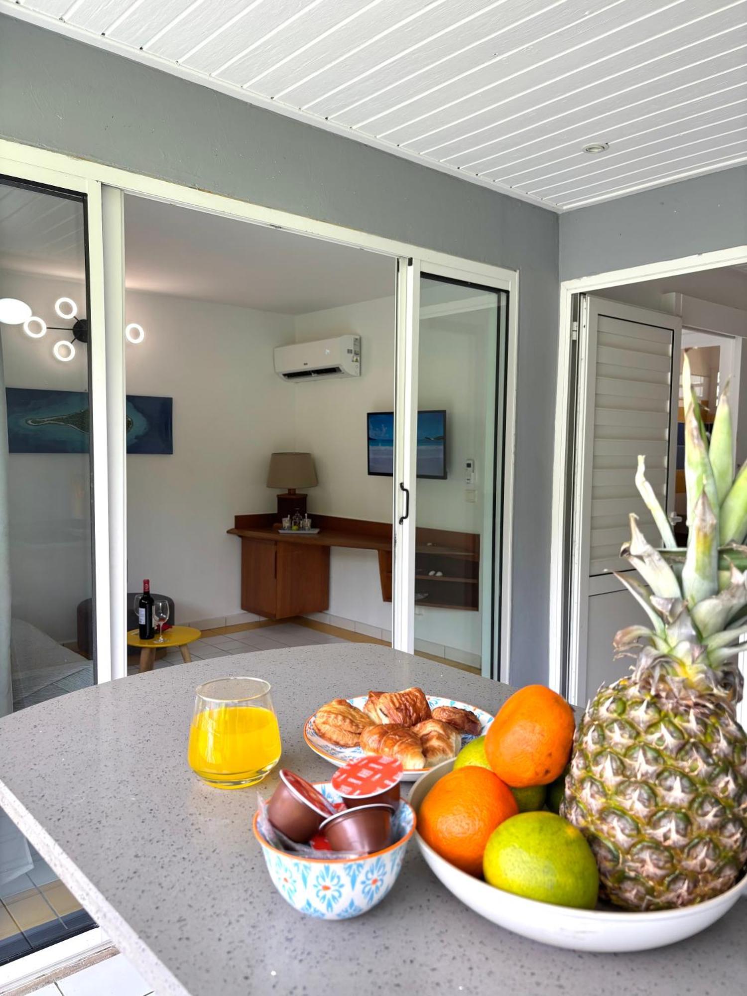 L Oralya - Blue Dream, Plage, Piscine, Restaurant Grand-Bourg  Екстериор снимка